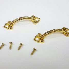 2 ידיות מגרה גוון  זהב עם פיתוחים אורך 5 סמ