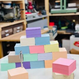 בלוק 500 דפי ממו גובה 2 אינץ (5 ס”מ) ללא חור לעט