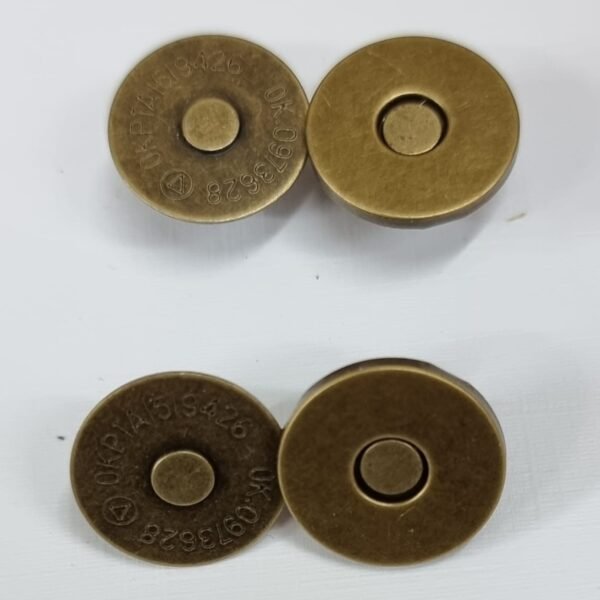 מארז כפתורי מגנט ברונזה 17mm