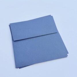 50 מעטפות גוון אפור ספרקלס מידה 14X14 ס”מ 120 גרם