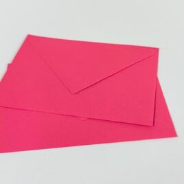 25 מעטפות FUCHSIA 83-10  גודל  11.5X16.2  ס”מ 120 גרם